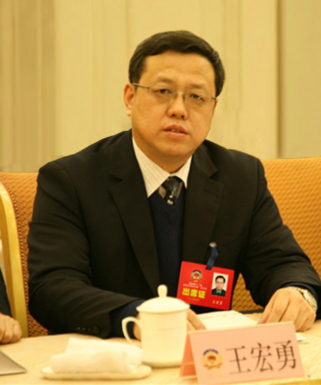 選擇“連心”就是選擇放心——記濟南市政協(xié)委員，濟南連心物業(yè)有限公司黨支部書記、董事長王宏勇